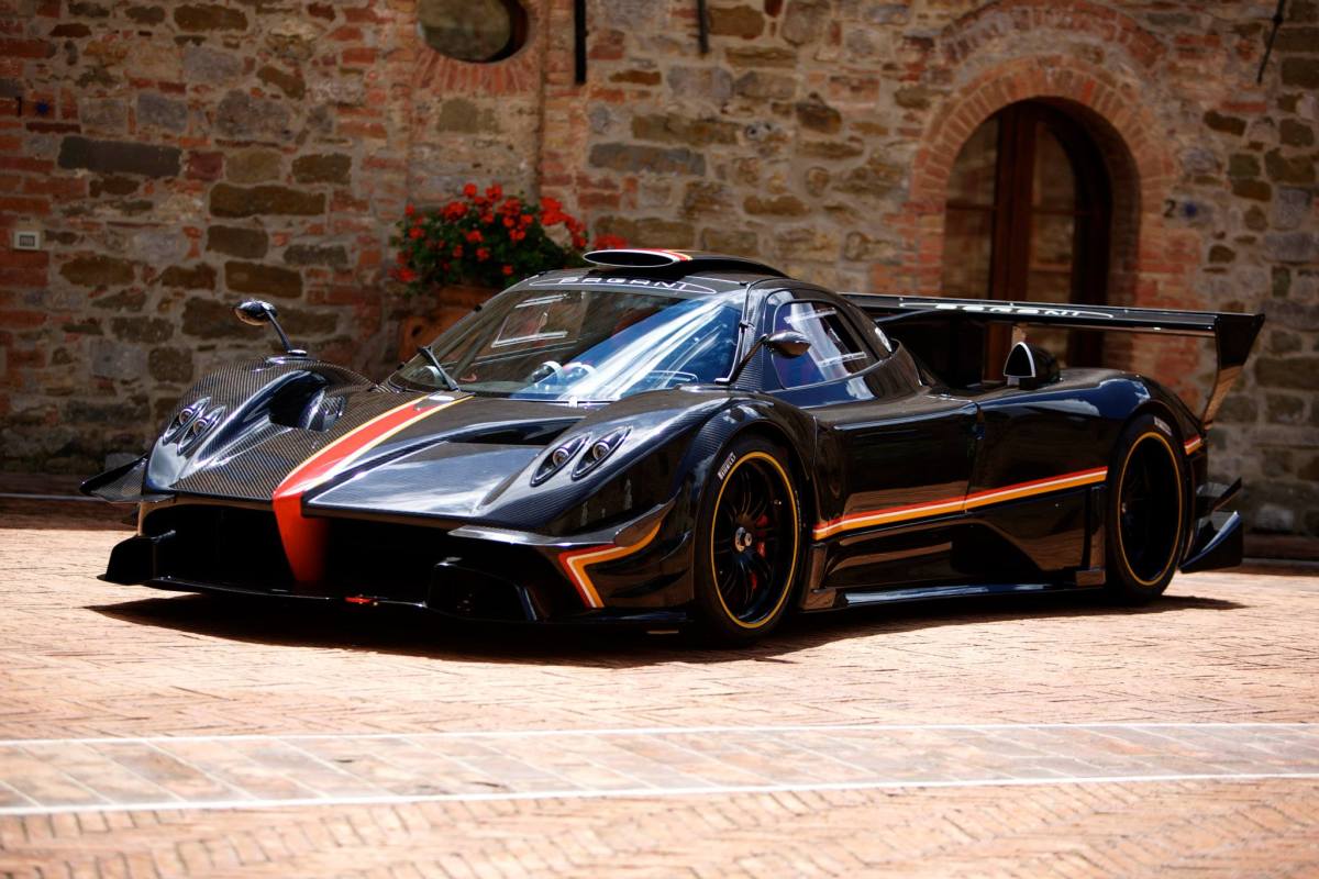 The Pagani Zonda Revolución is the most ridiculous ever produced -